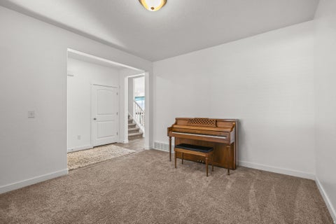 Tiny photo for 2669 N MCLAWS AVE, Layton, UT 84040 (MLS # 2180013)