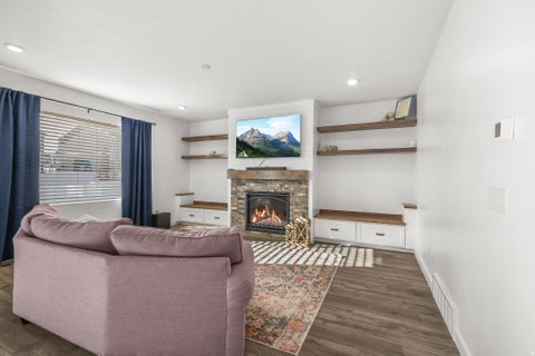 Tiny photo for 2669 N MCLAWS AVE, Layton, UT 84040 (MLS # 2180013)