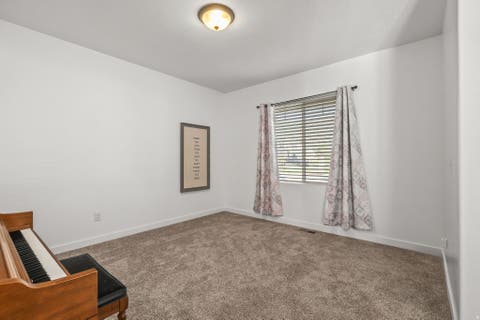 Tiny photo for 2669 N MCLAWS AVE, Layton, UT 84040 (MLS # 2180013)