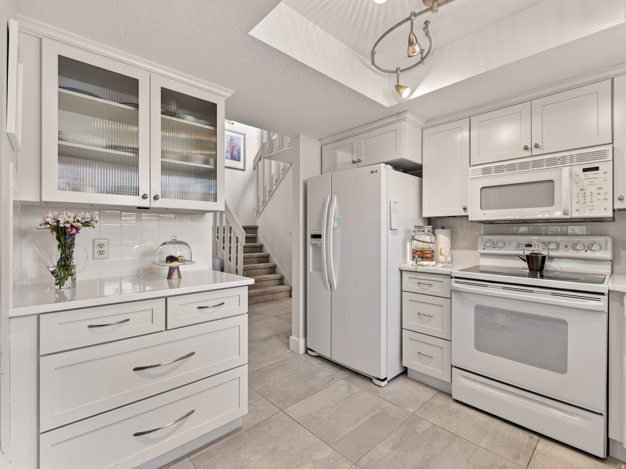 WHITE BARN - Residential