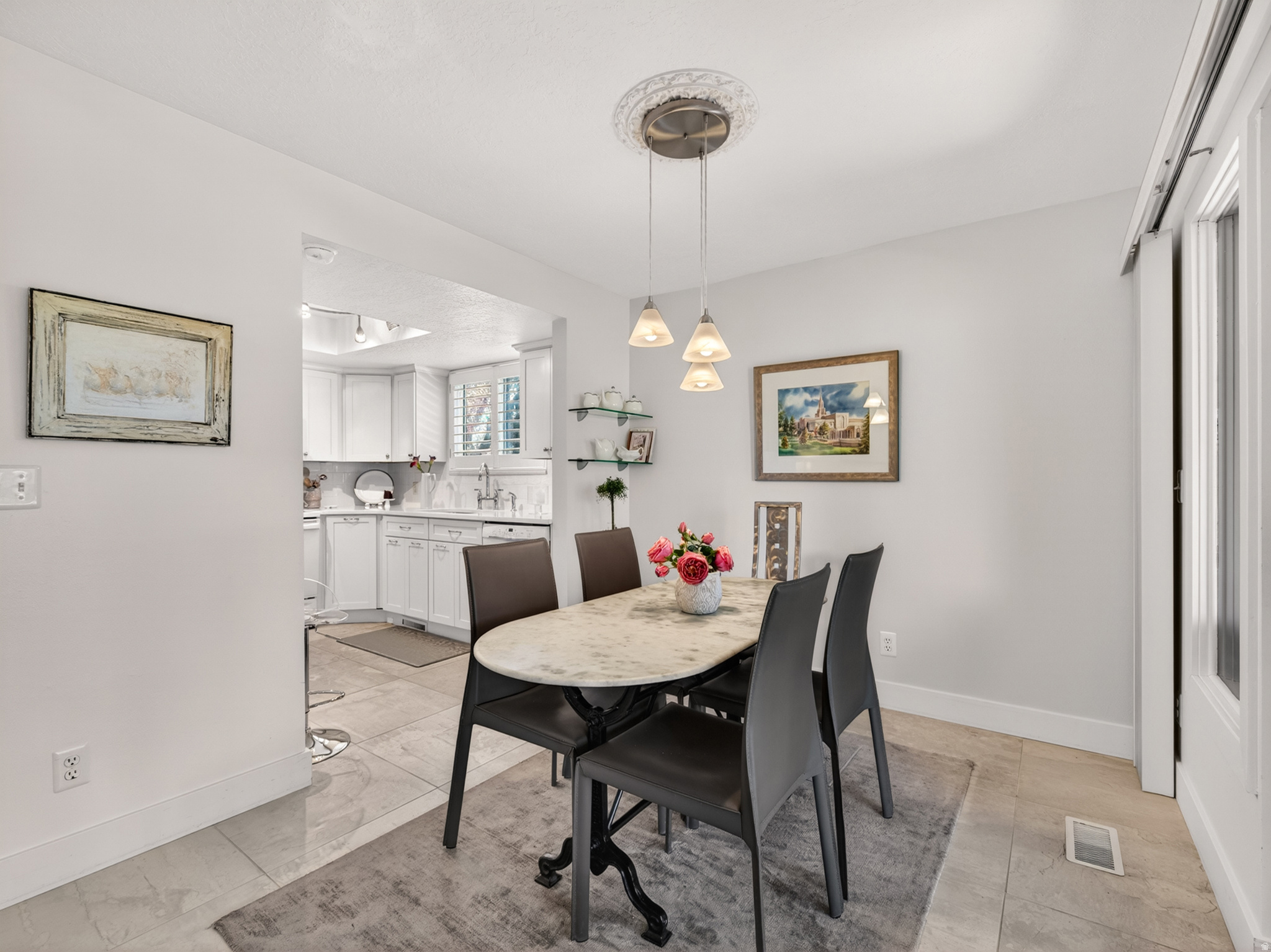 WHITE BARN - Residential