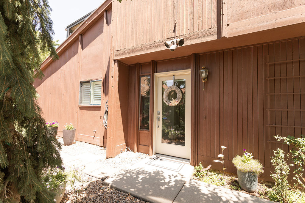WHITE BARN - Residential
