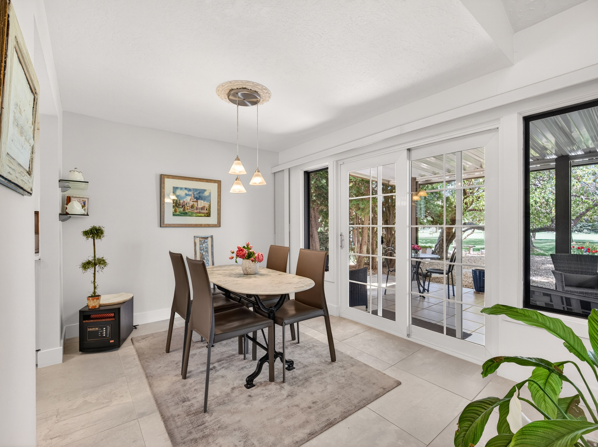 WHITE BARN - Residential