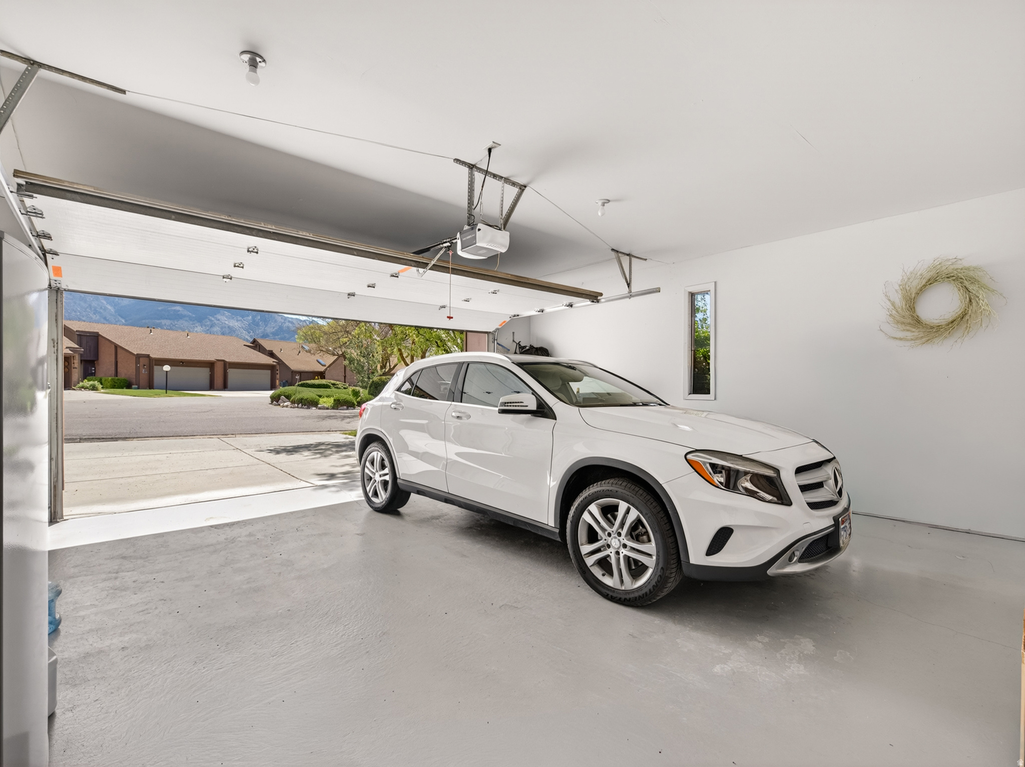 WHITE BARN - Residential