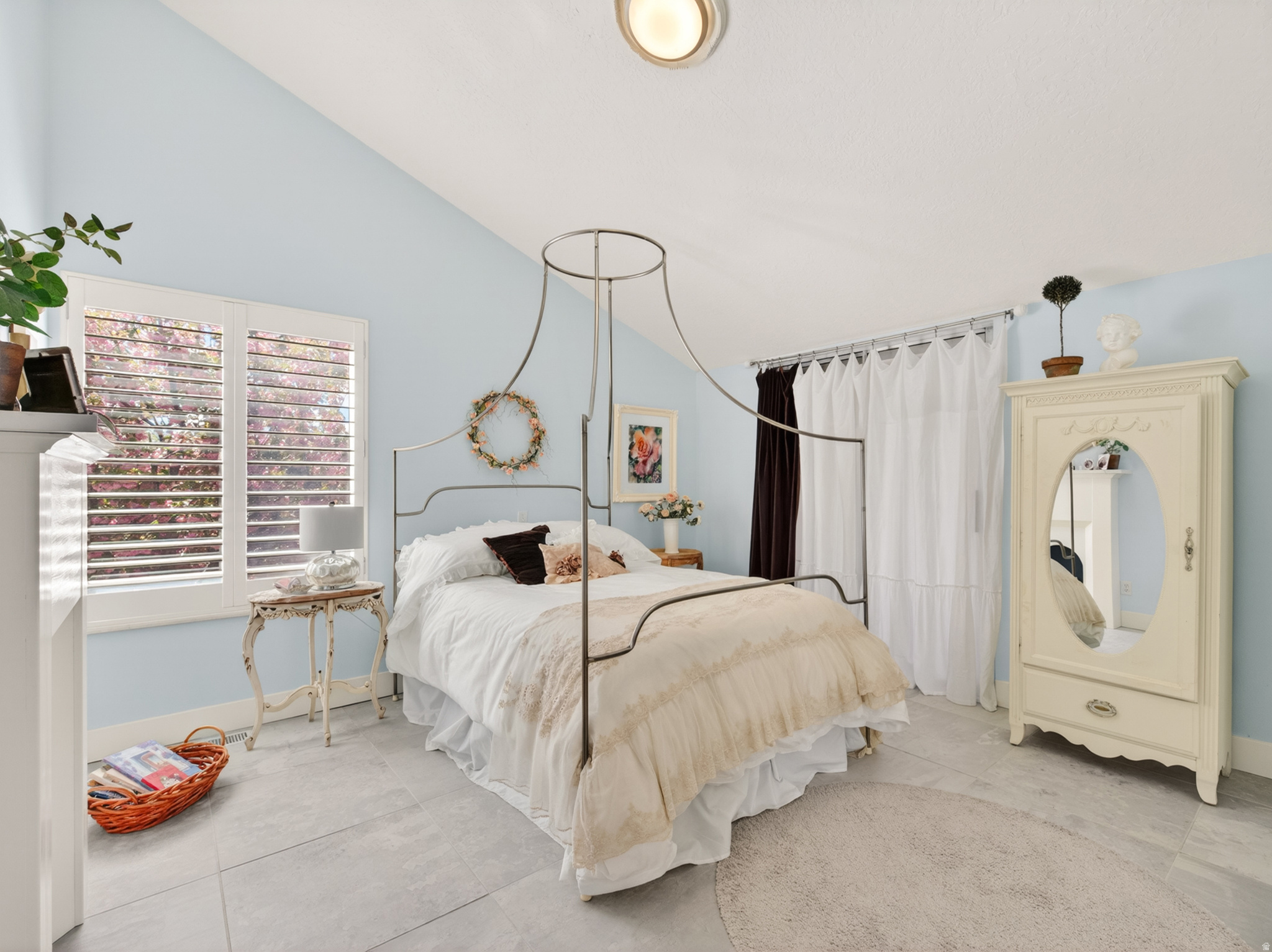 WHITE BARN - Residential