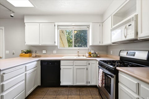 Tiny photo for 112 E 1470 S, Farmington, UT 84025 (MLS # 2184709)