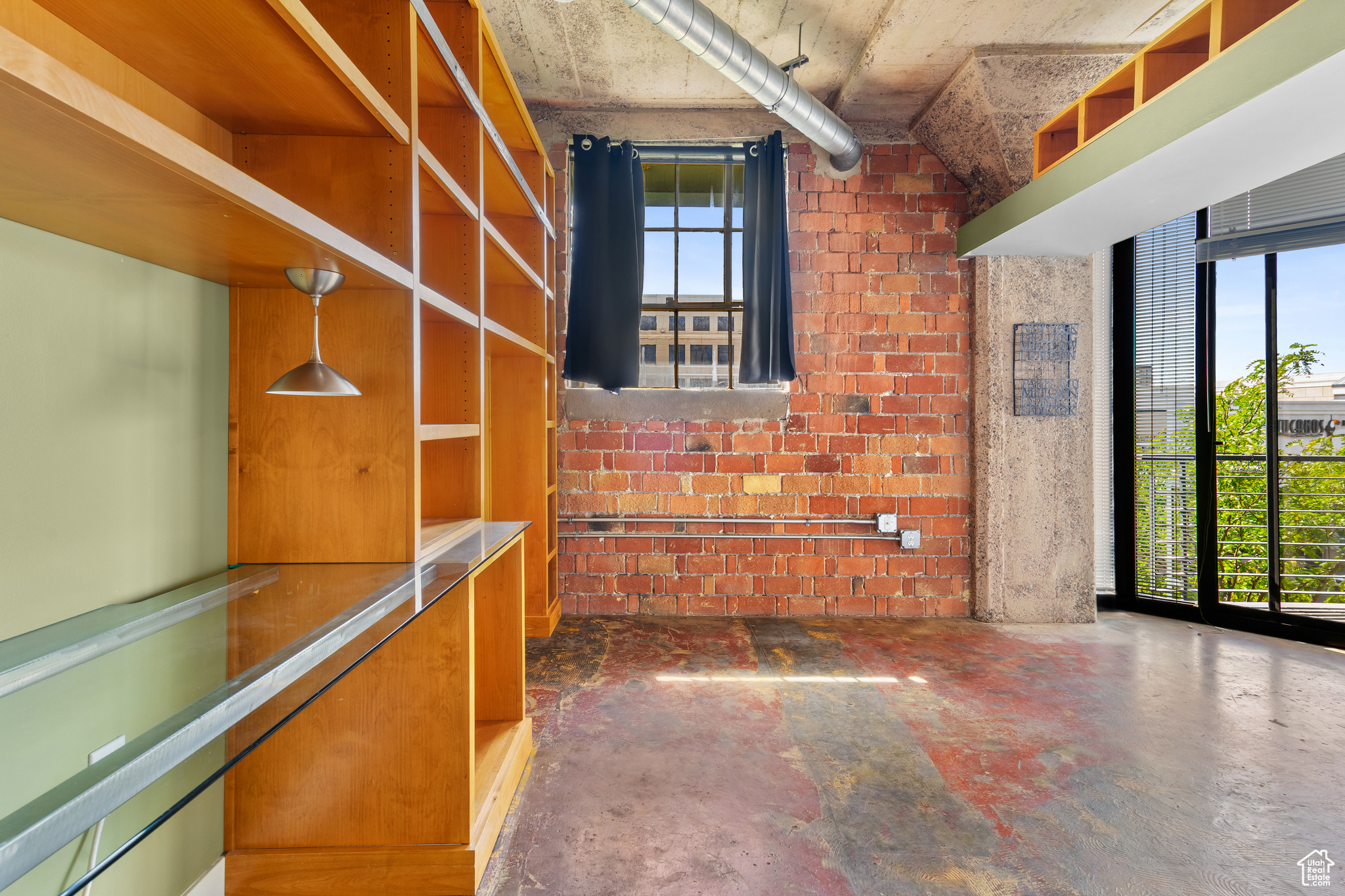 DAKOTA LOFTS - Residential