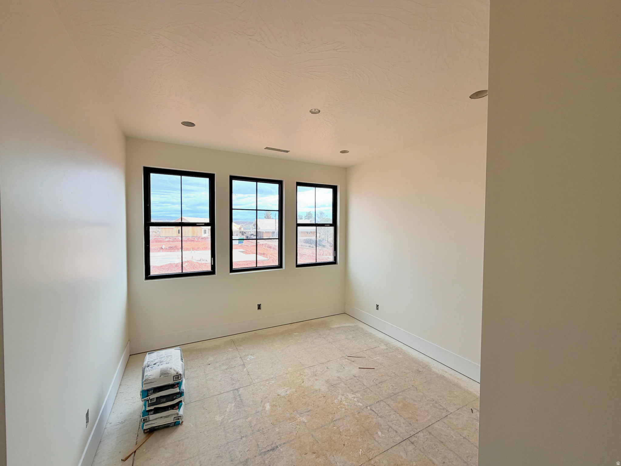 THE ESTATES AT BURKE SPRINGS - Residential