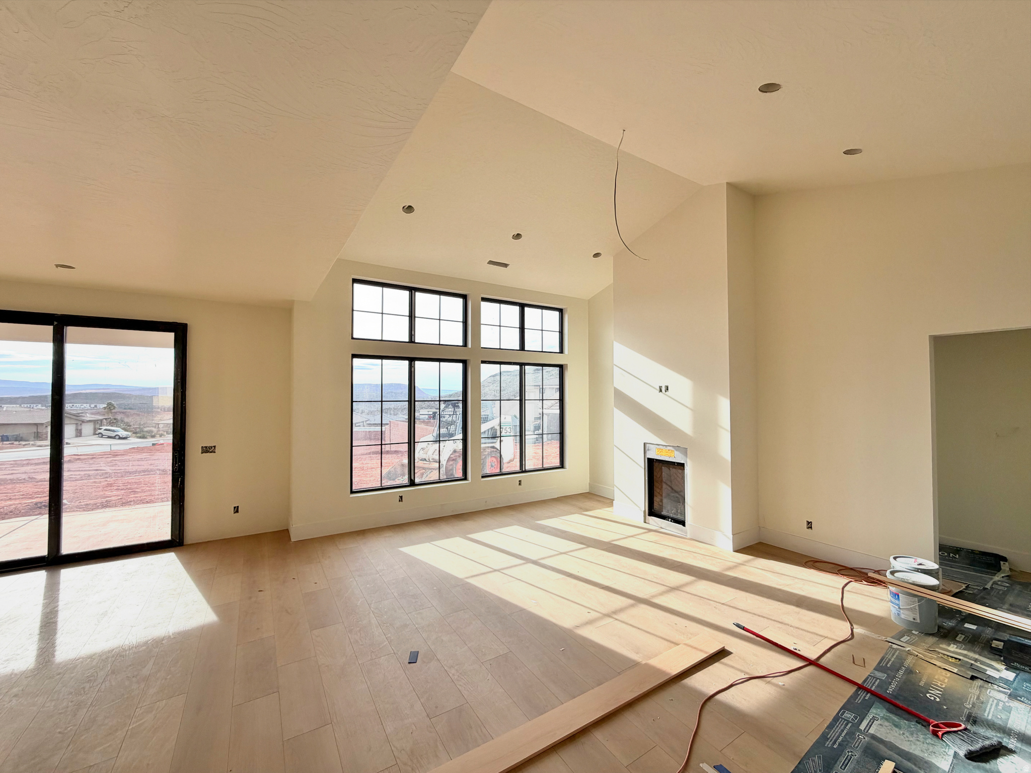 THE ESTATES AT BURKE SPRINGS - Residential