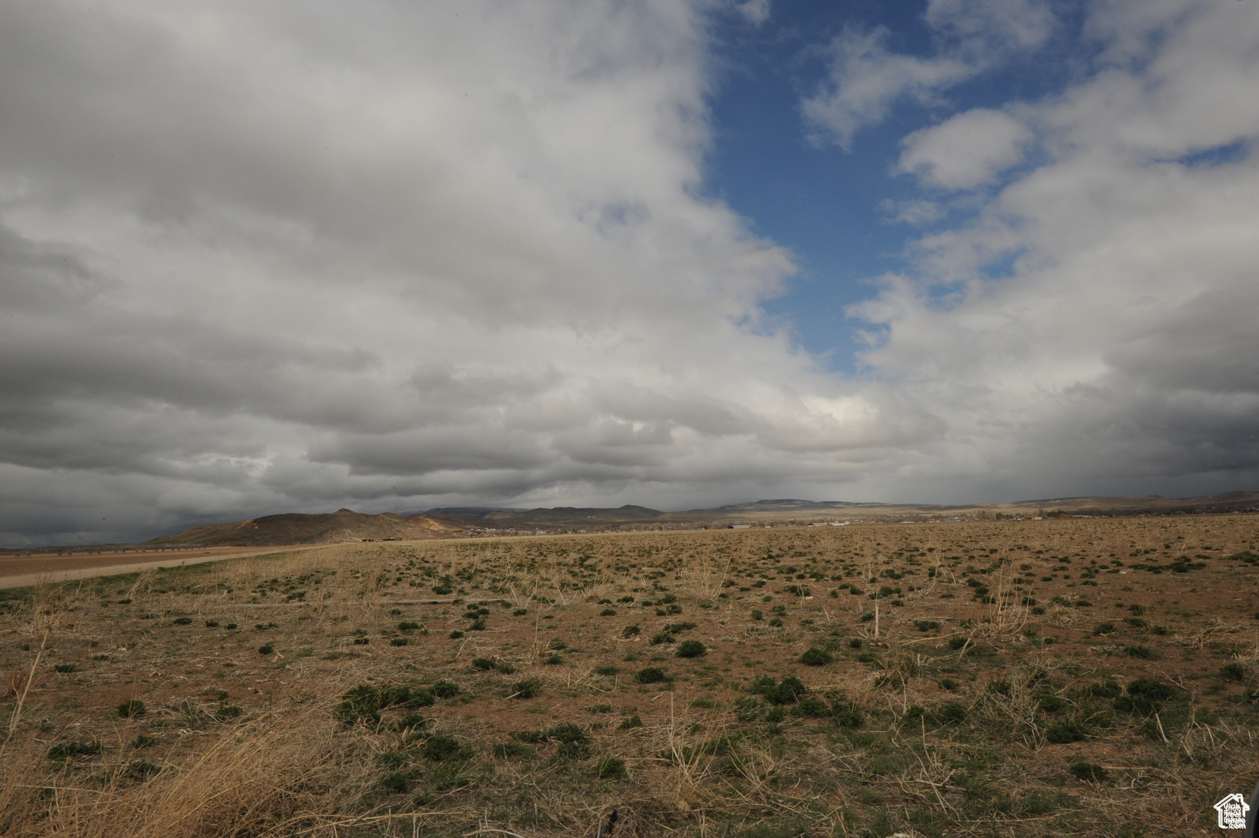 Land, Axtell, Utah image 8