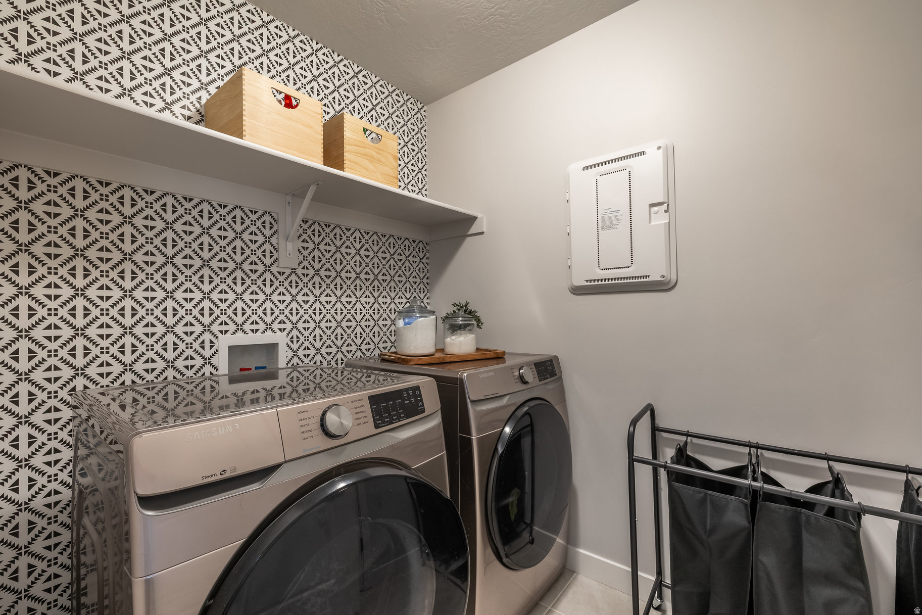 PARKVIEW AT SHORELINE - Residential