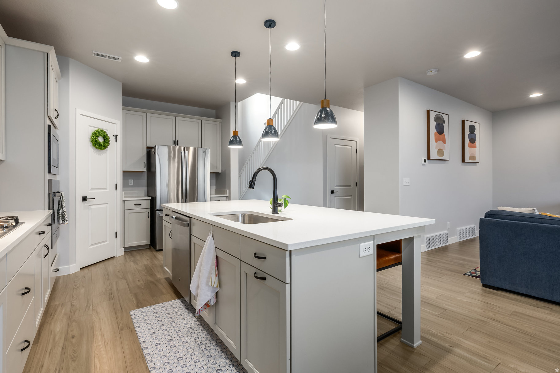 PARKVIEW AT SHORELINE - Residential