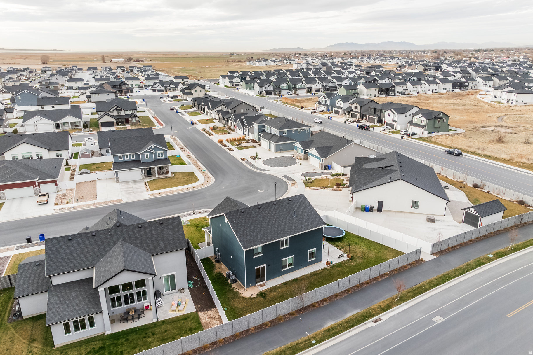 PARKVIEW AT SHORELINE - Residential