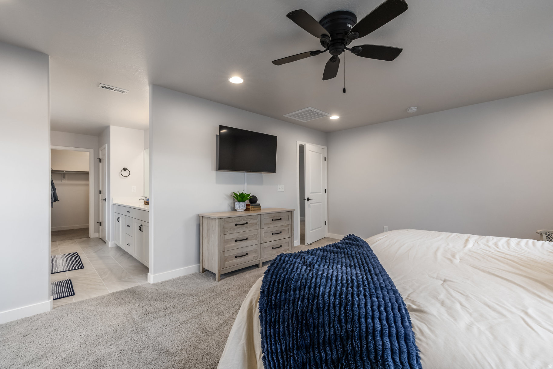 PARKVIEW AT SHORELINE - Residential