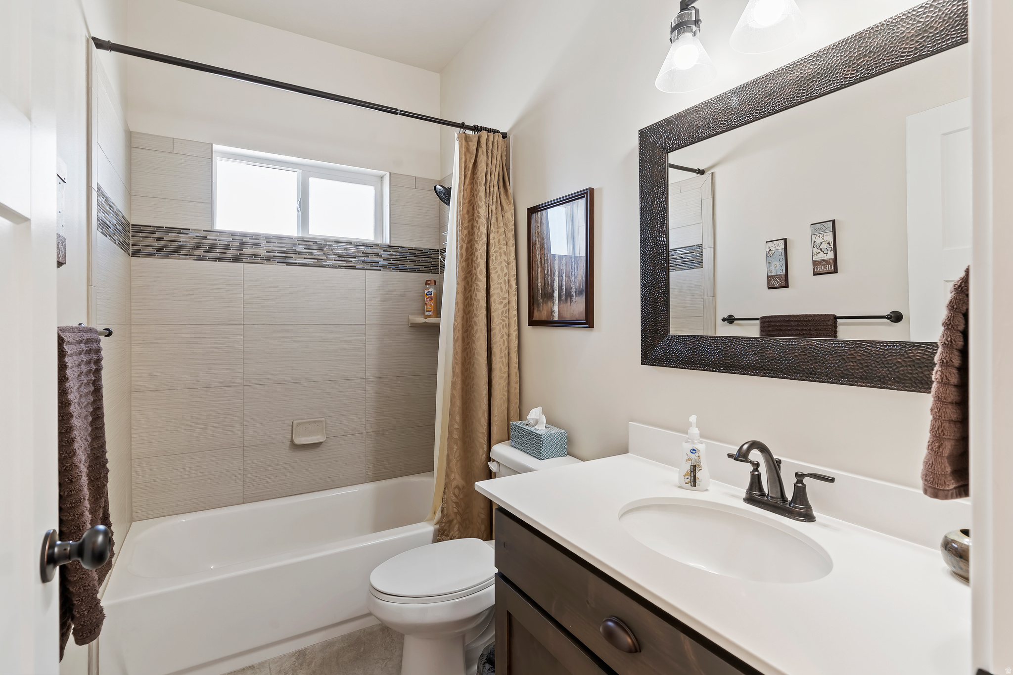 CRAYTHORN HOMESTEAD - Residential