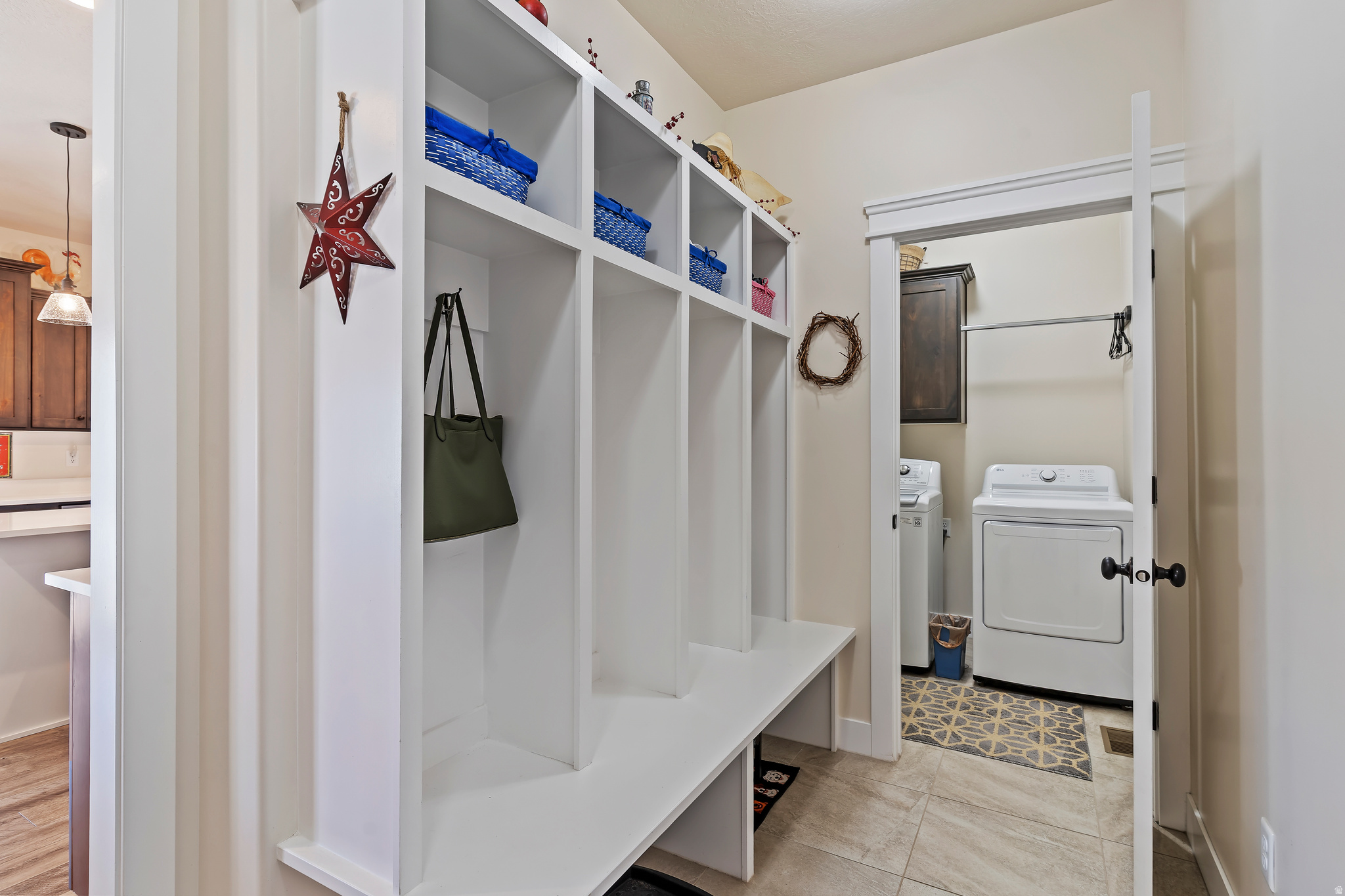 CRAYTHORN HOMESTEAD - Residential