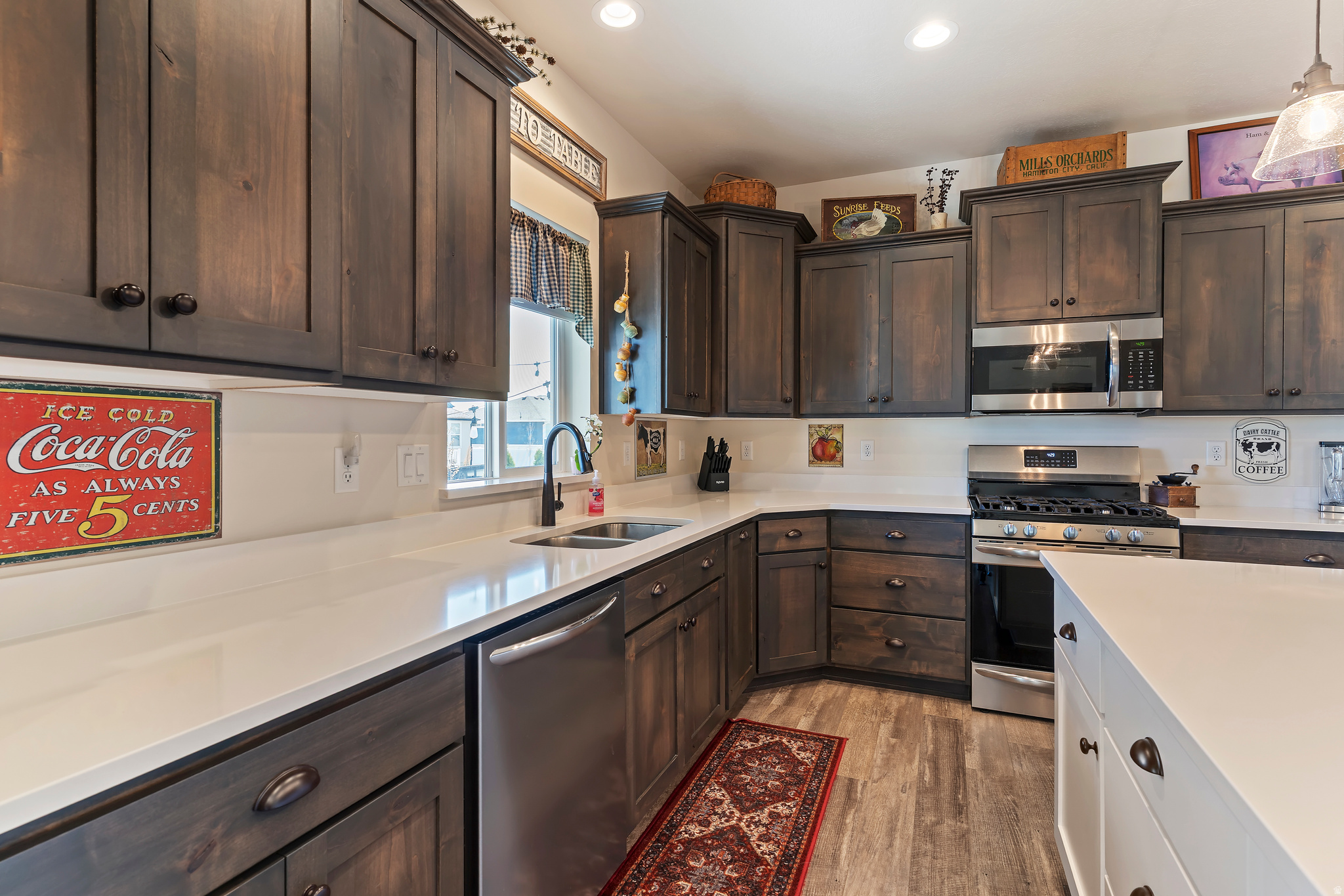 CRAYTHORN HOMESTEAD - Residential