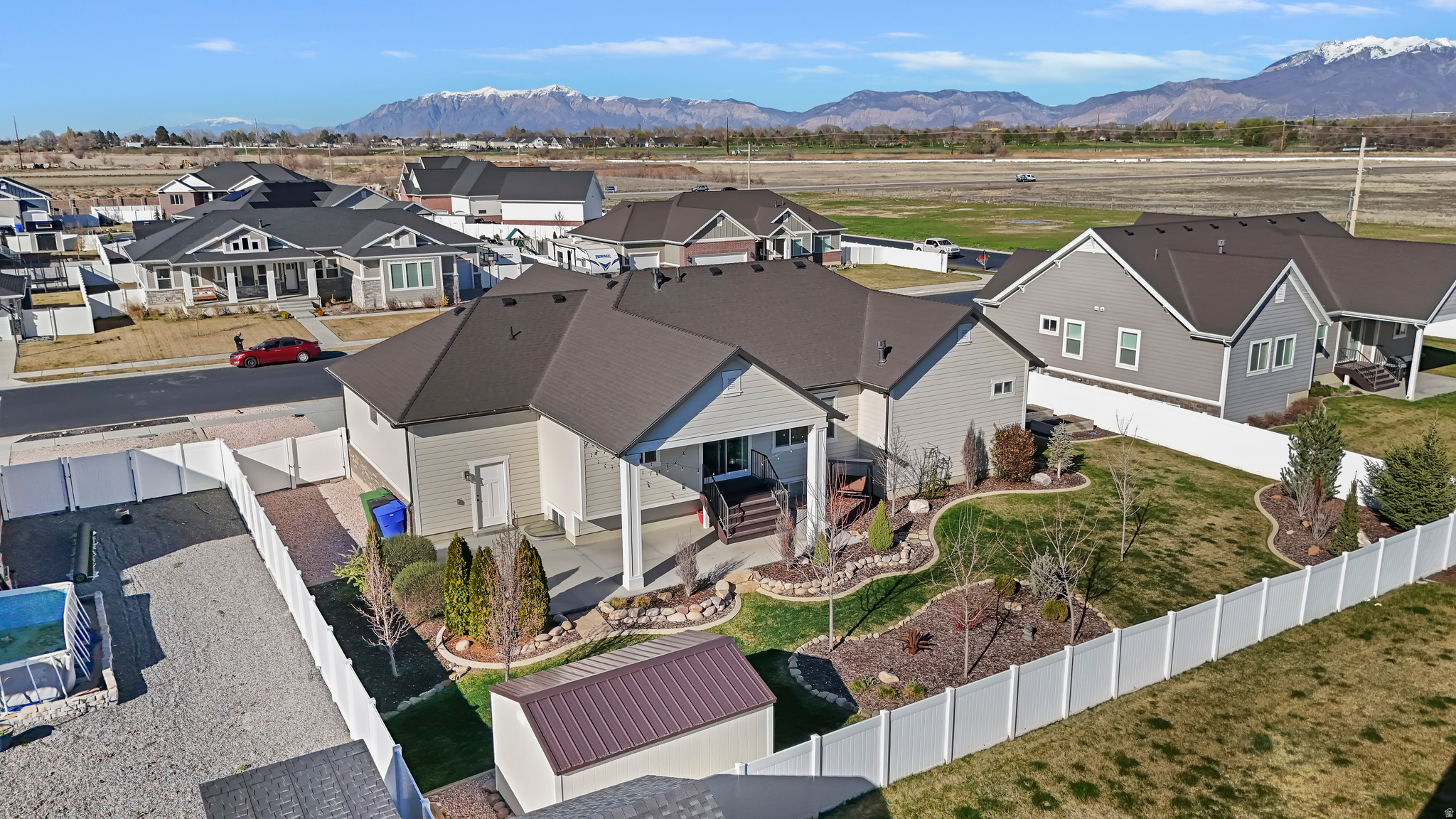 CRAYTHORN HOMESTEAD - Residential