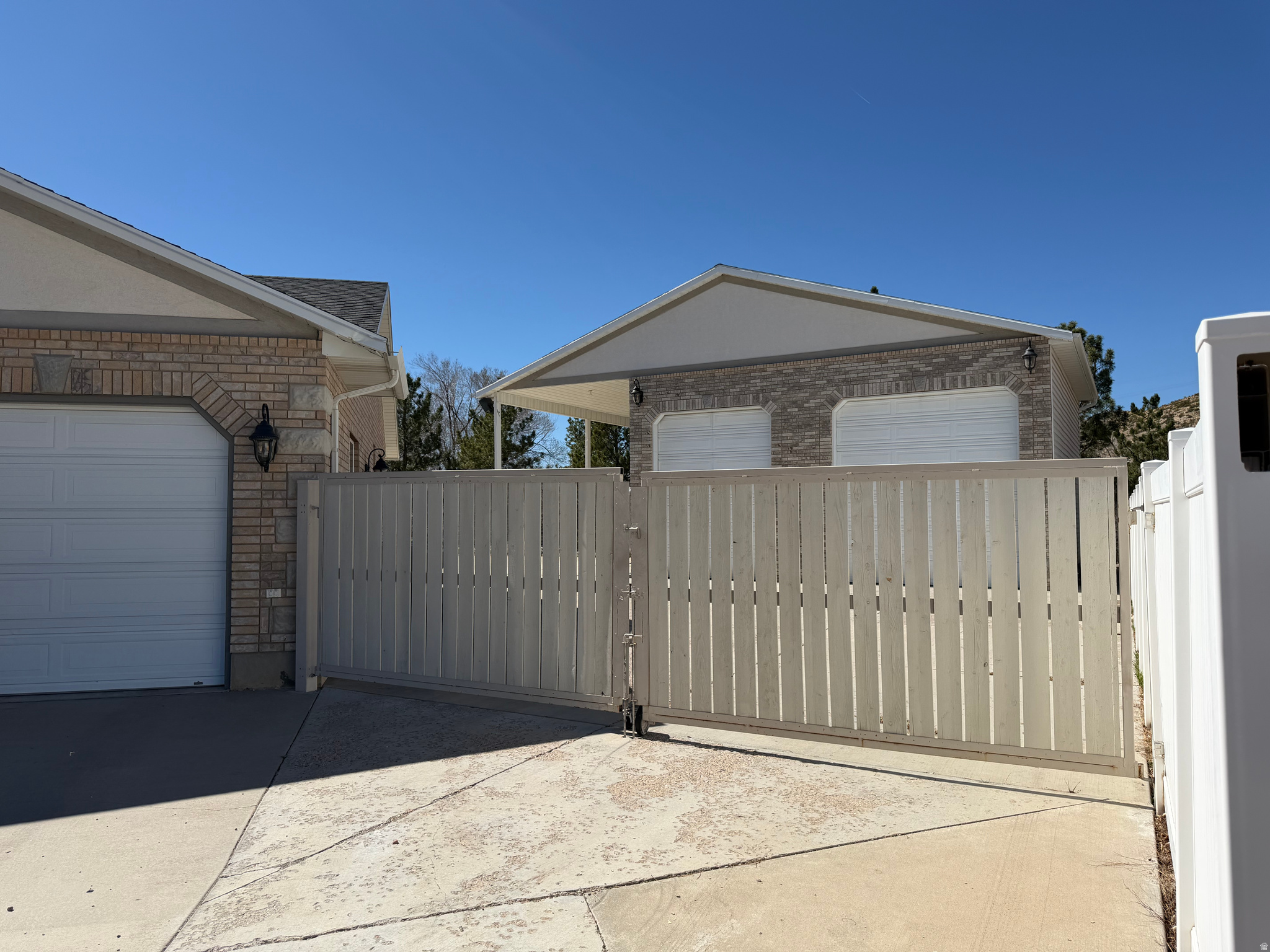 ROCK POINT SUBDIVISION - Residential