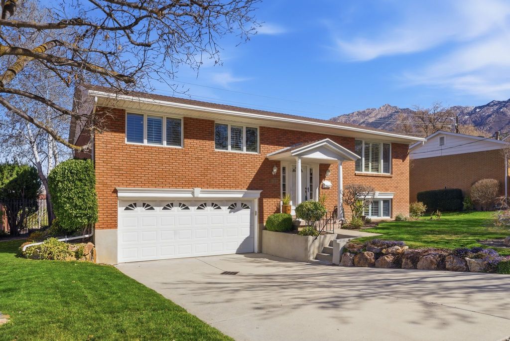 Photo of 2551 E SUNDOWN AVE, Cottonwood Heights, UT 84121 (MLS # 2144457)
