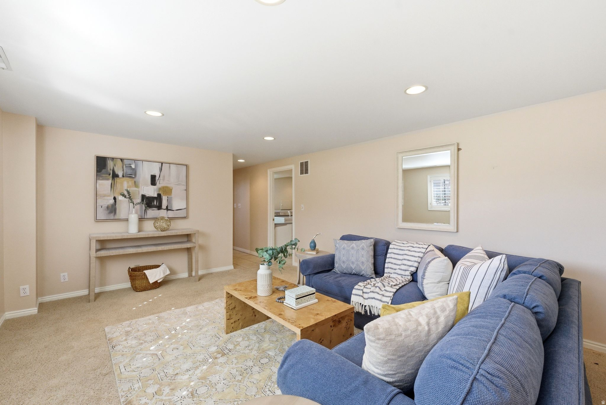 LAZY BAR - Residential