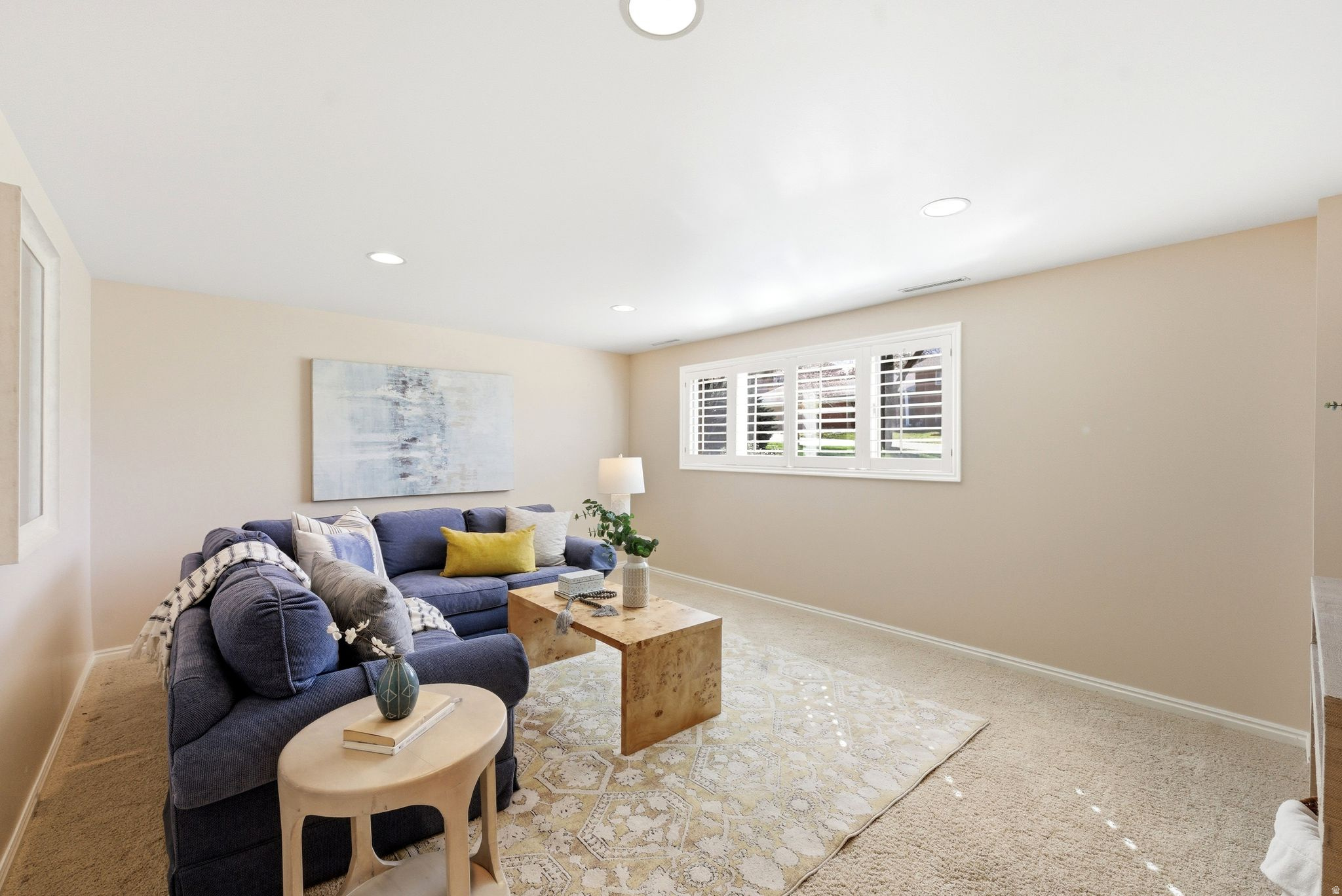 LAZY BAR - Residential