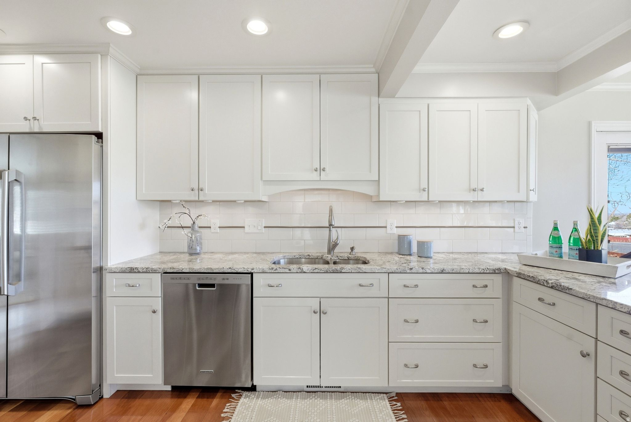 LAZY BAR - Residential