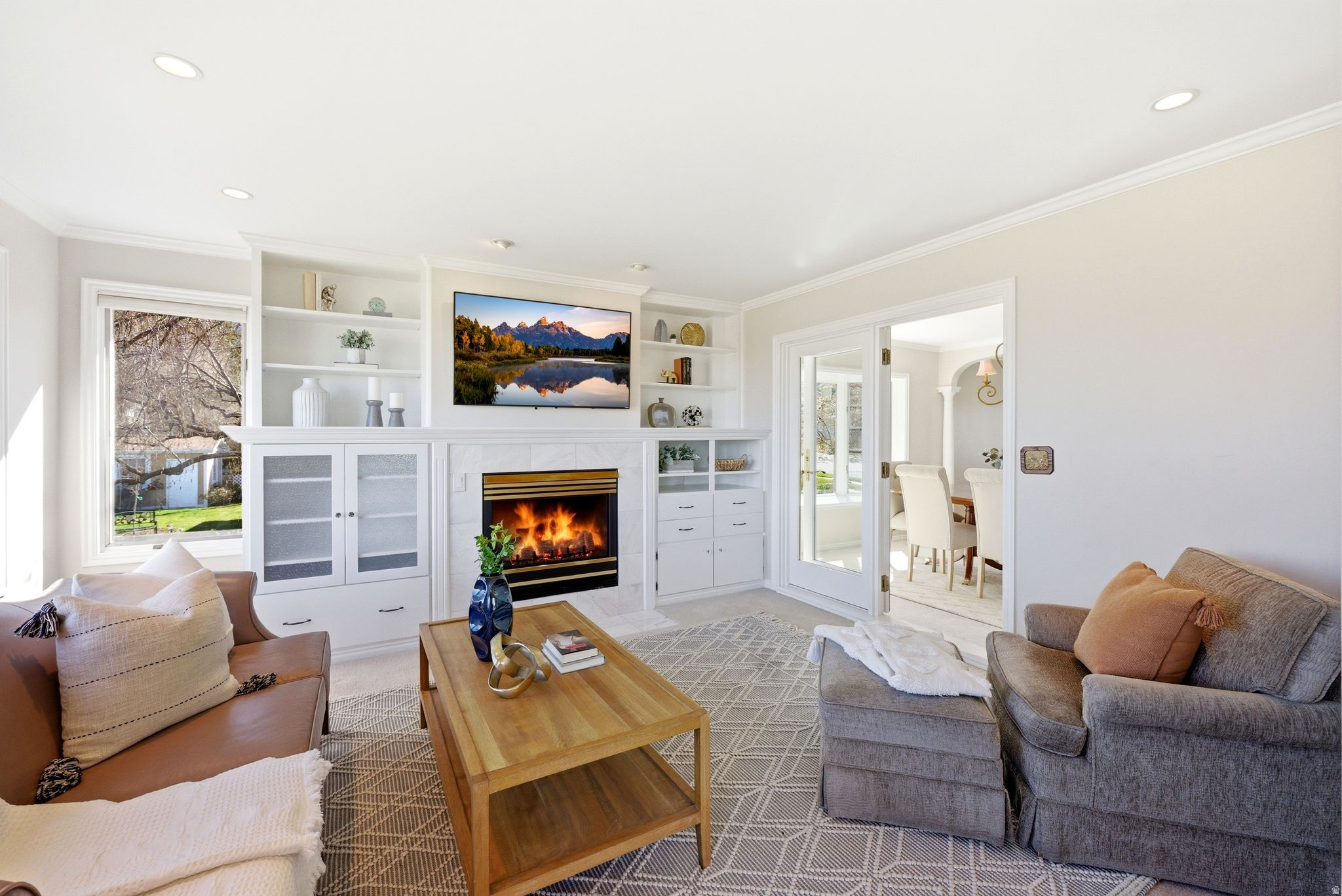 LAZY BAR - Residential