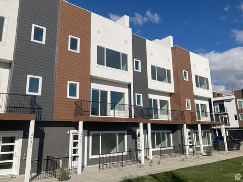 Tiny photo for 4576 PLEASNT PINE CT #36, West Valley City, UT 84120 (MLS # 2150447)