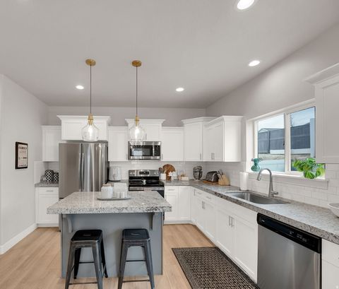 Tiny photo for 4591 E FLOWER PT N, Eagle Mountain, UT 84005 (MLS # 2136693)