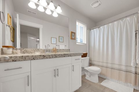 Tiny photo for 4591 E FLOWER PT N, Eagle Mountain, UT 84005 (MLS # 2136693)