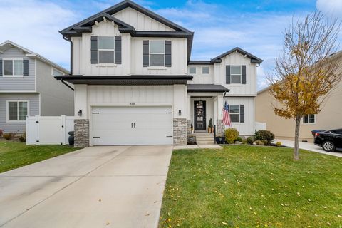 Photo of 4591 E FLOWER PT N, Eagle Mountain, UT 84005 (MLS # 2136693)