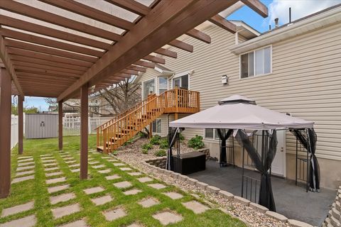 Tiny photo for 1403 GLENEAGLES DR, Syracuse, UT 84075 (MLS # 2128222)