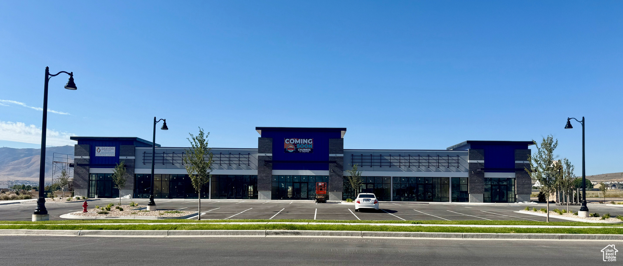 THE CROSSING - Commercial Lease