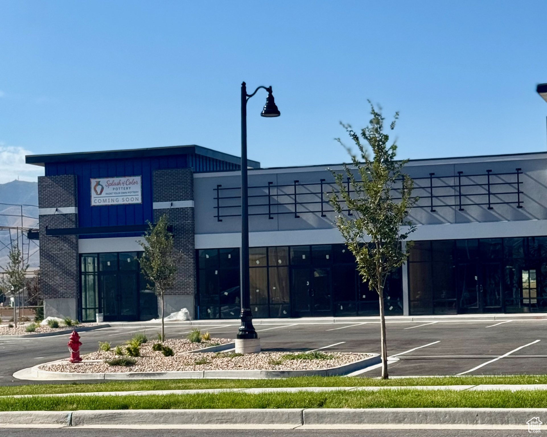 THE CROSSING - Commercial Lease