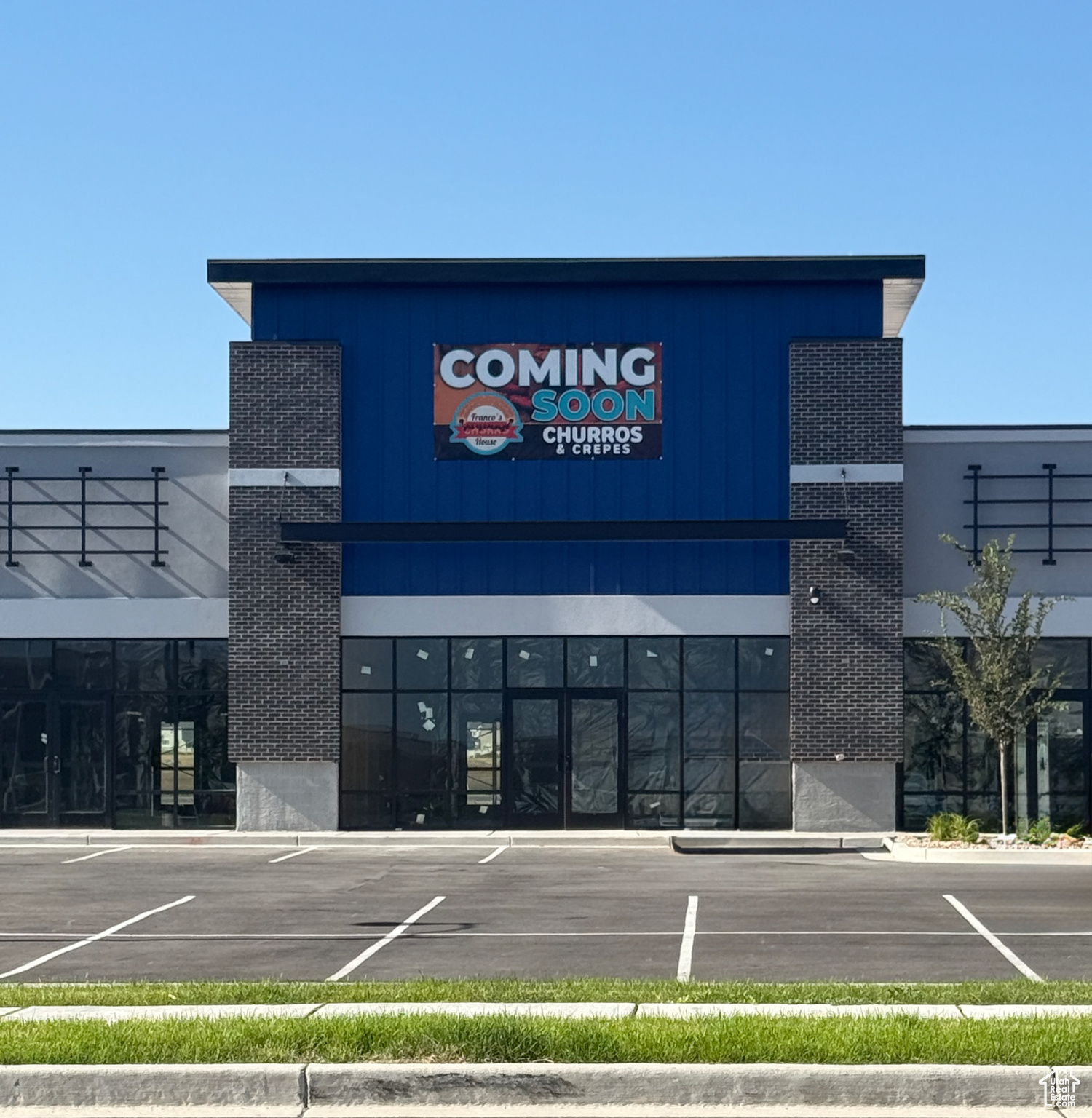 THE CROSSING - Commercial Lease