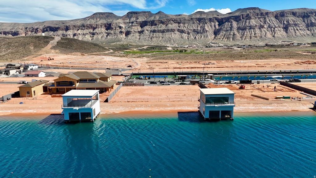 Photo of 4056 S WAKE ST, Hurricane, UT 84737 (MLS # 2143328)