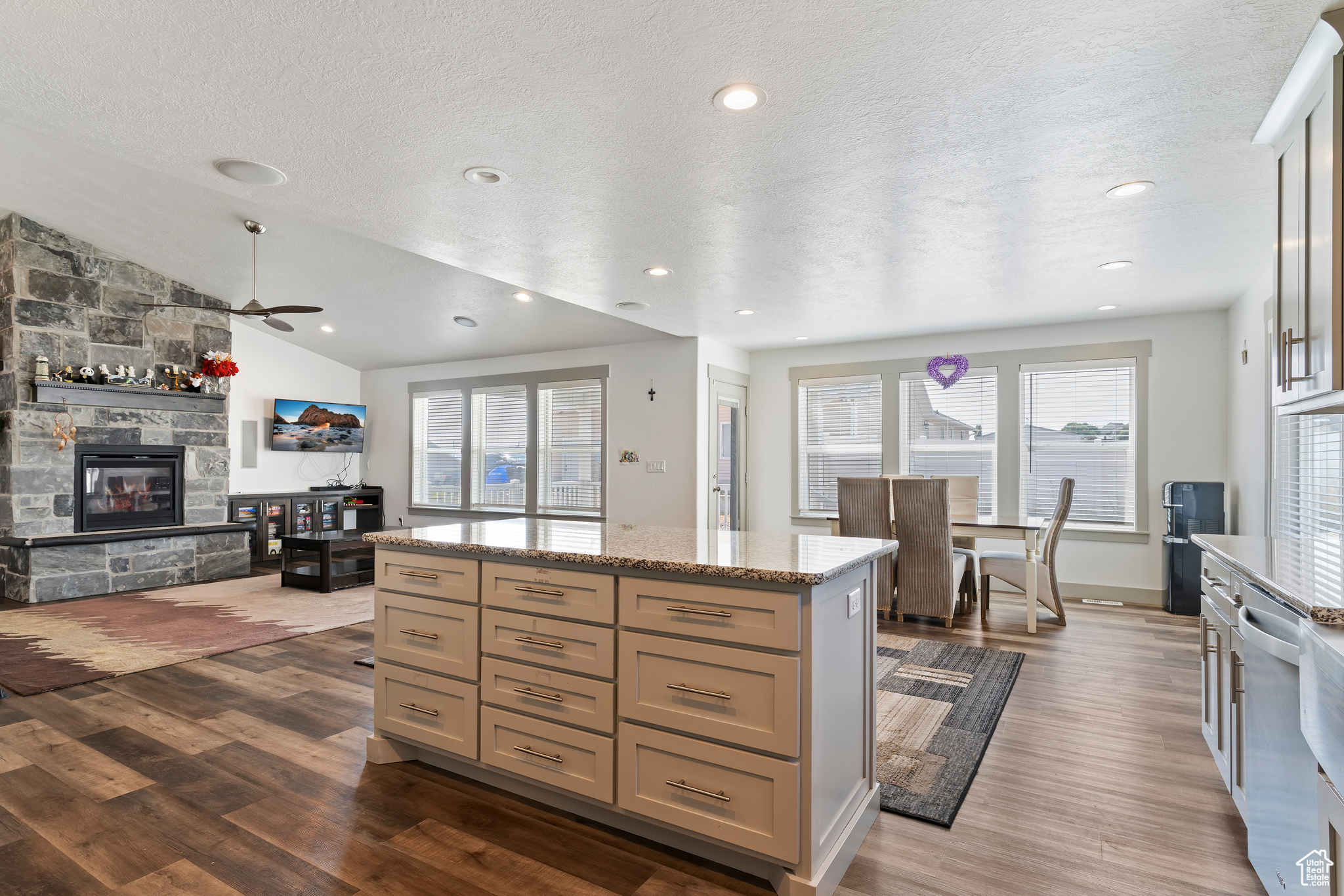 SPRING ACRES ESTATES - Residential