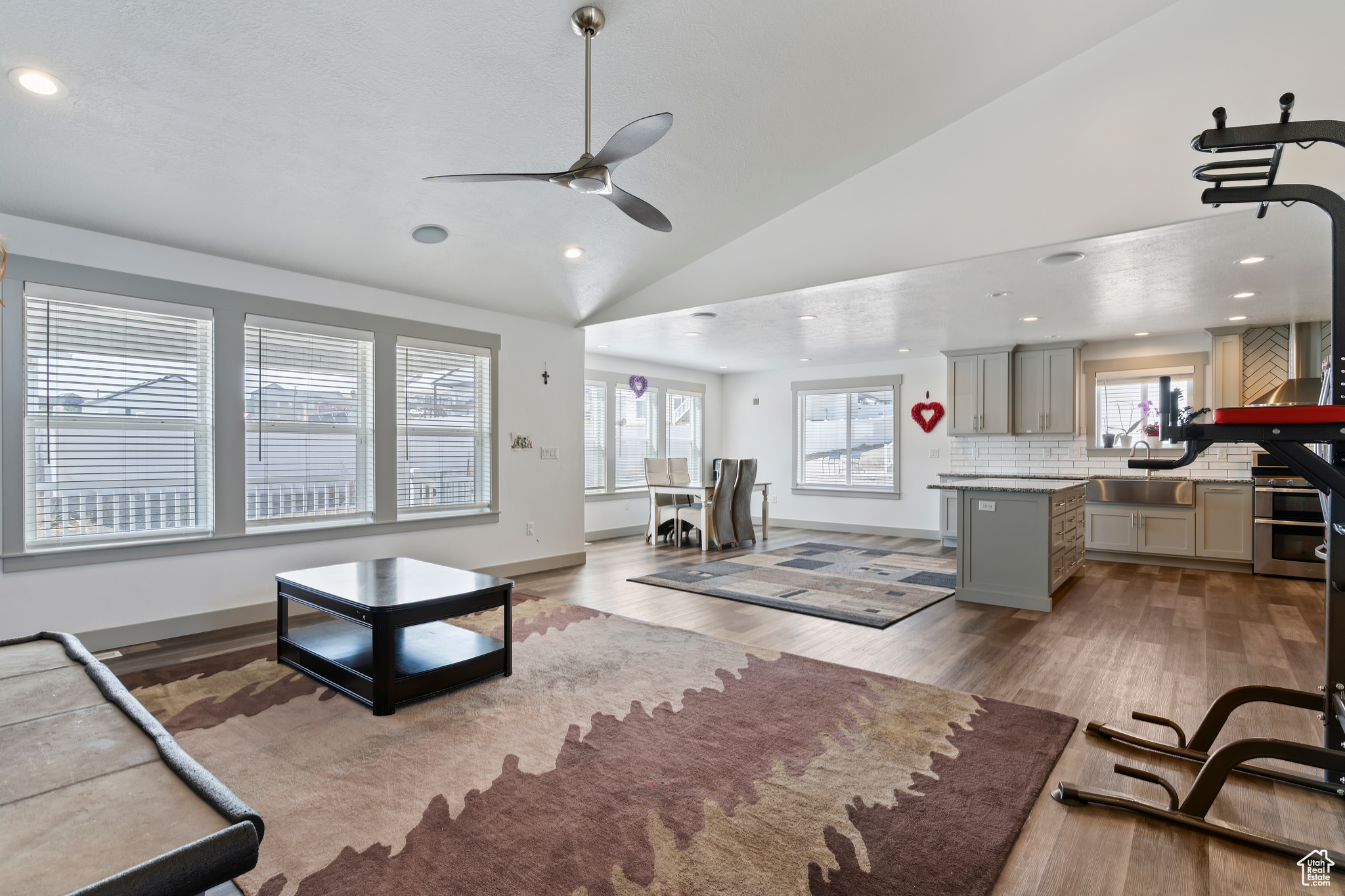 SPRING ACRES ESTATES - Residential
