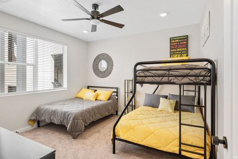 Tiny photo for 875 W AKOYA PEARL ST #305, Saint George, UT 84790 (MLS # 2127545)