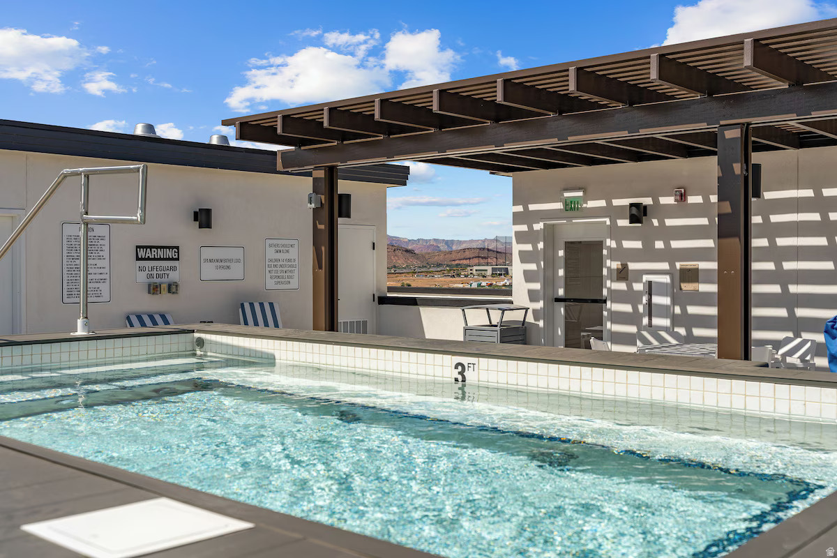 DESERT COLOR - Residential