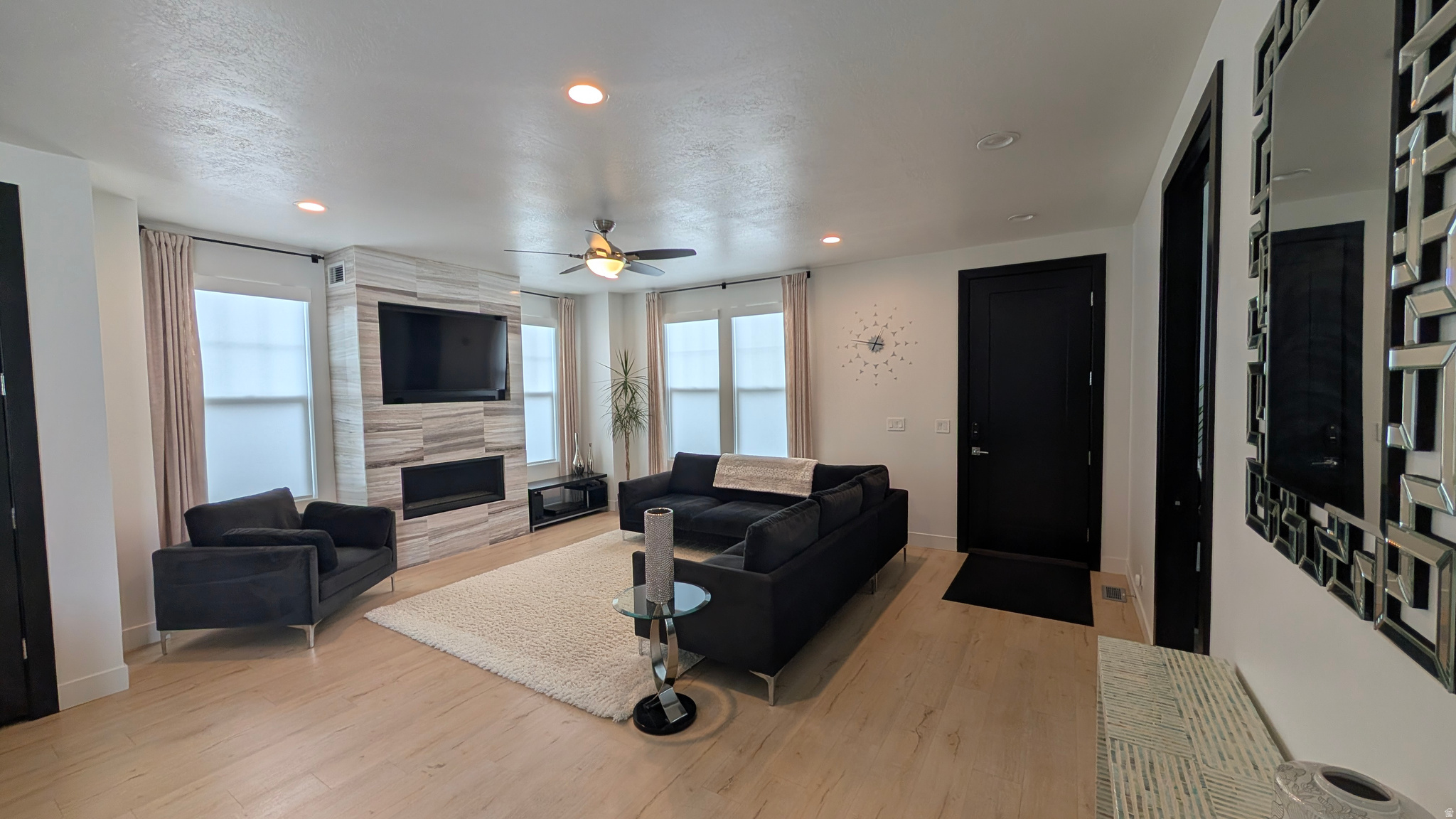 HILL FARMS - Residential