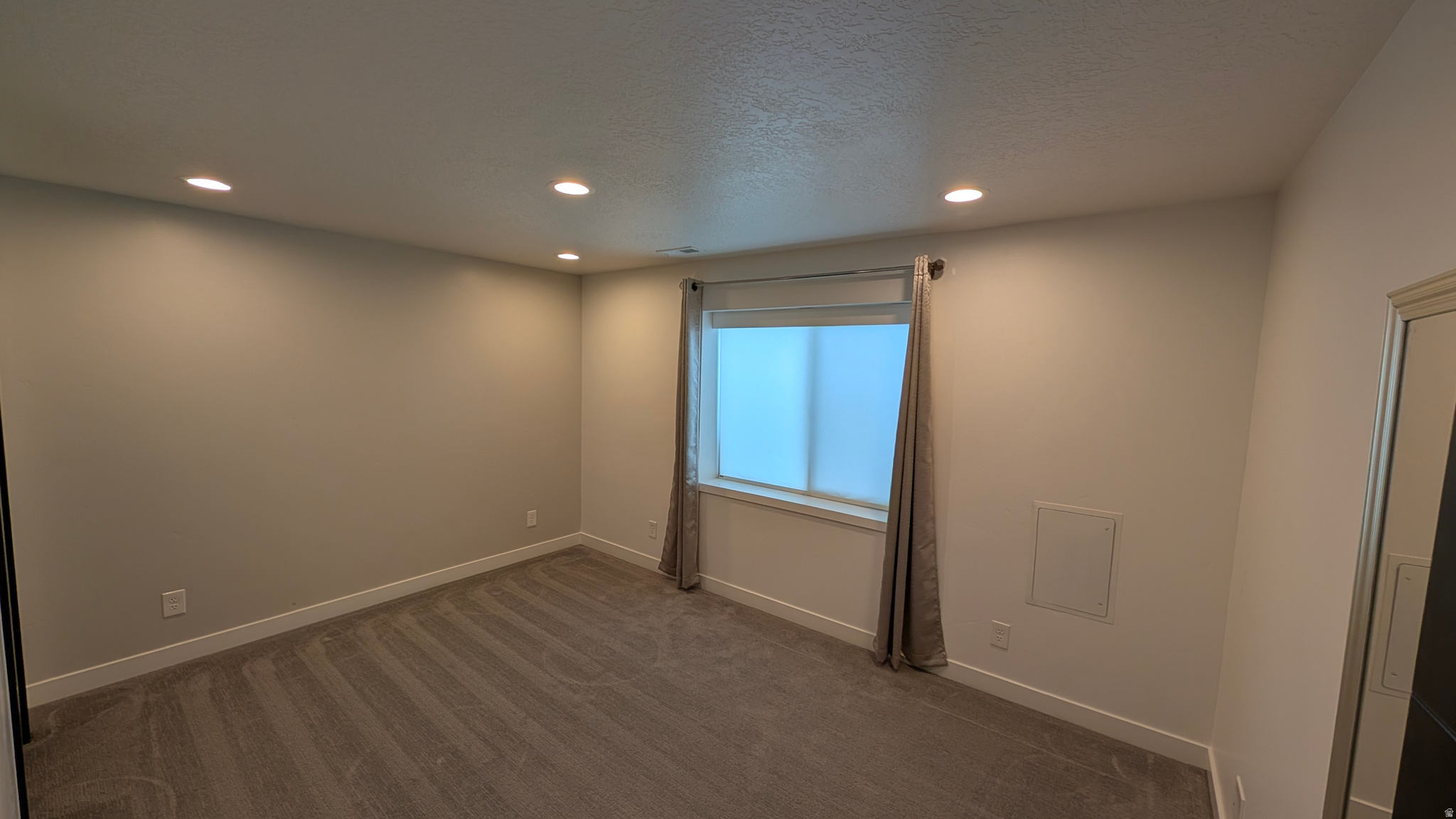 HILL FARMS - Residential