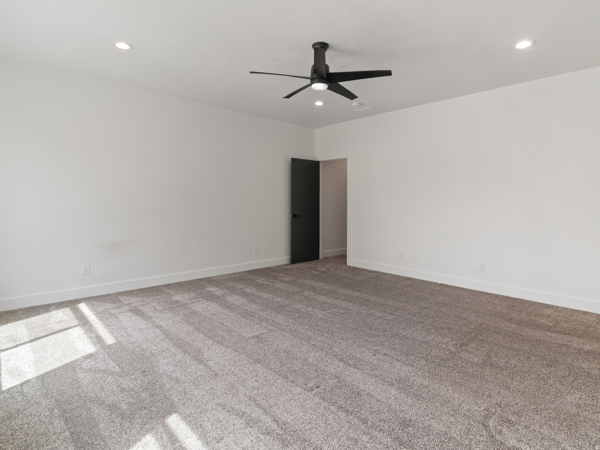 PEAK VIEW FLATS - Residential