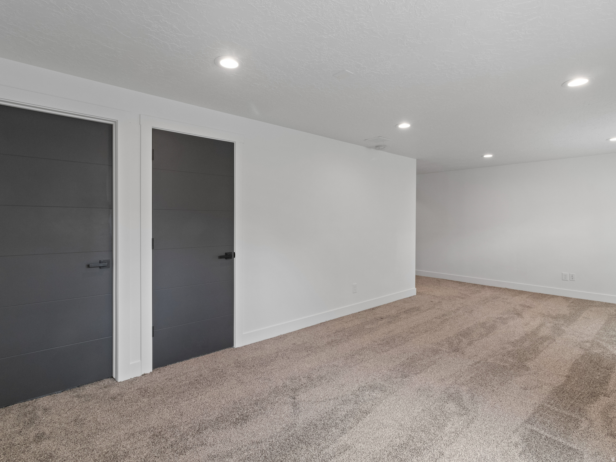 PEAK VIEW FLATS - Residential