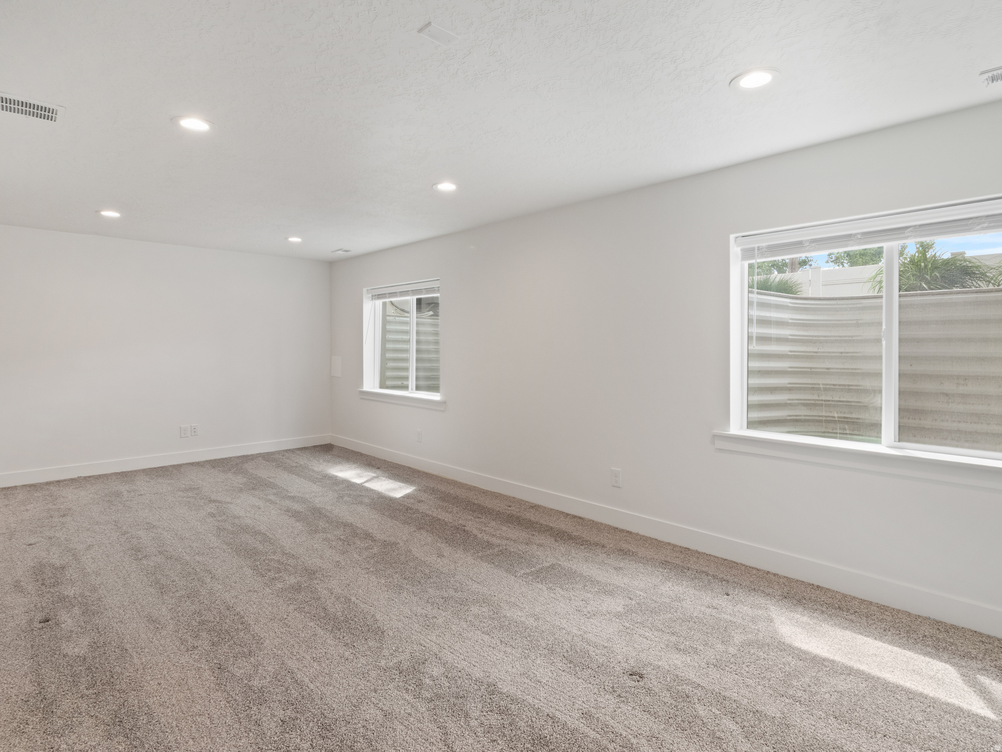 PEAK VIEW FLATS - Residential