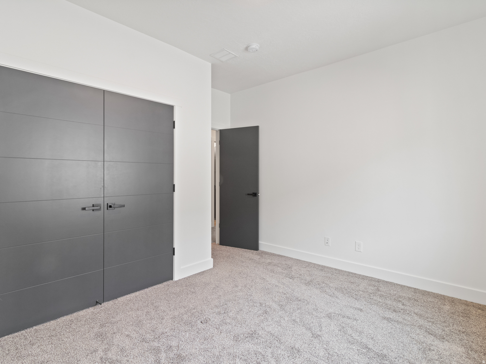 PEAK VIEW FLATS - Residential