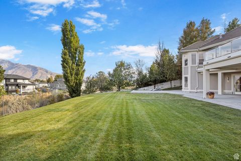 Tiny photo for 11131 S PALISADE RIM CIR, South Jordan, UT 84095 (MLS # 2084770)