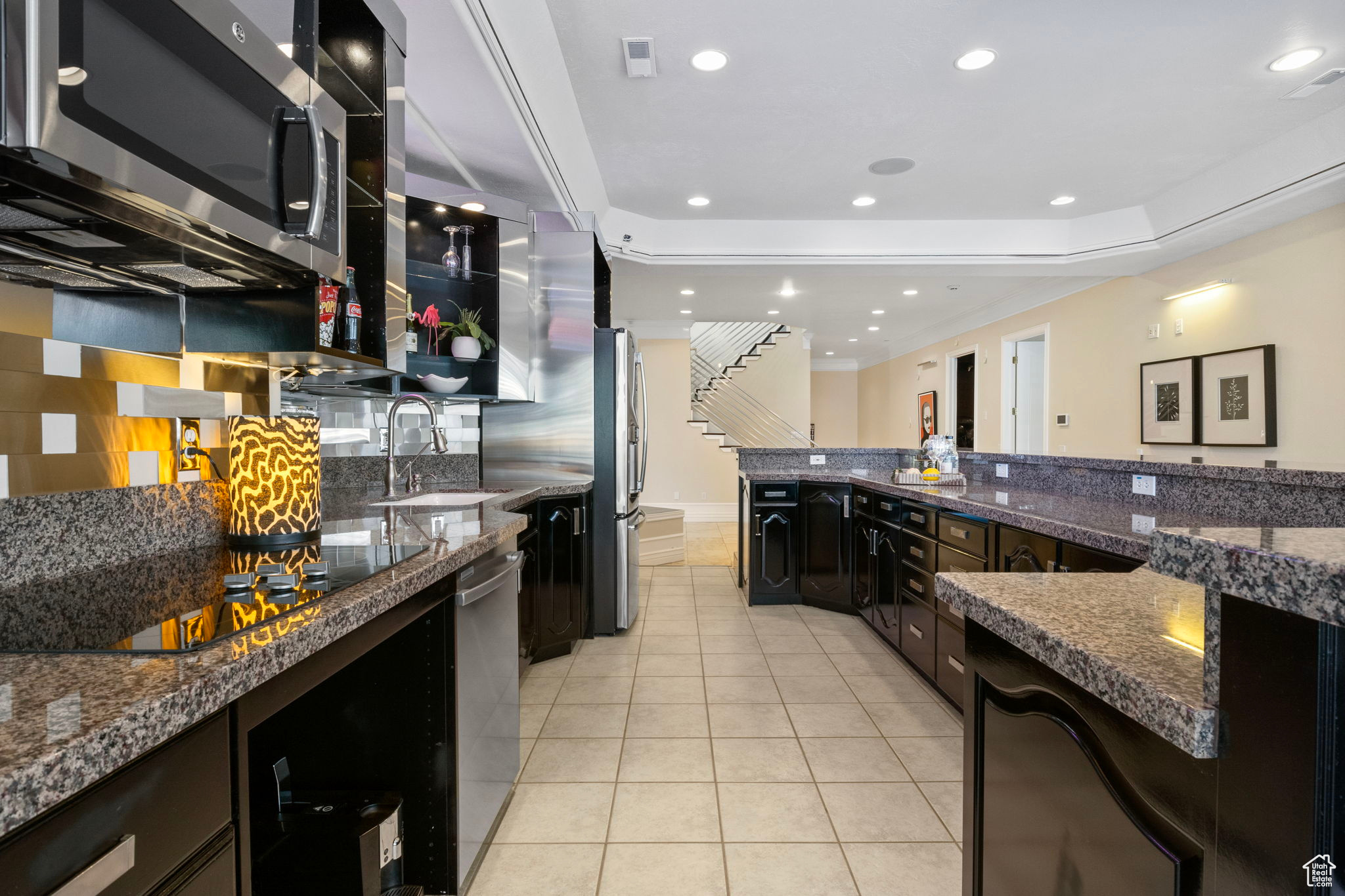 PARKWAY PALISADES - Residential