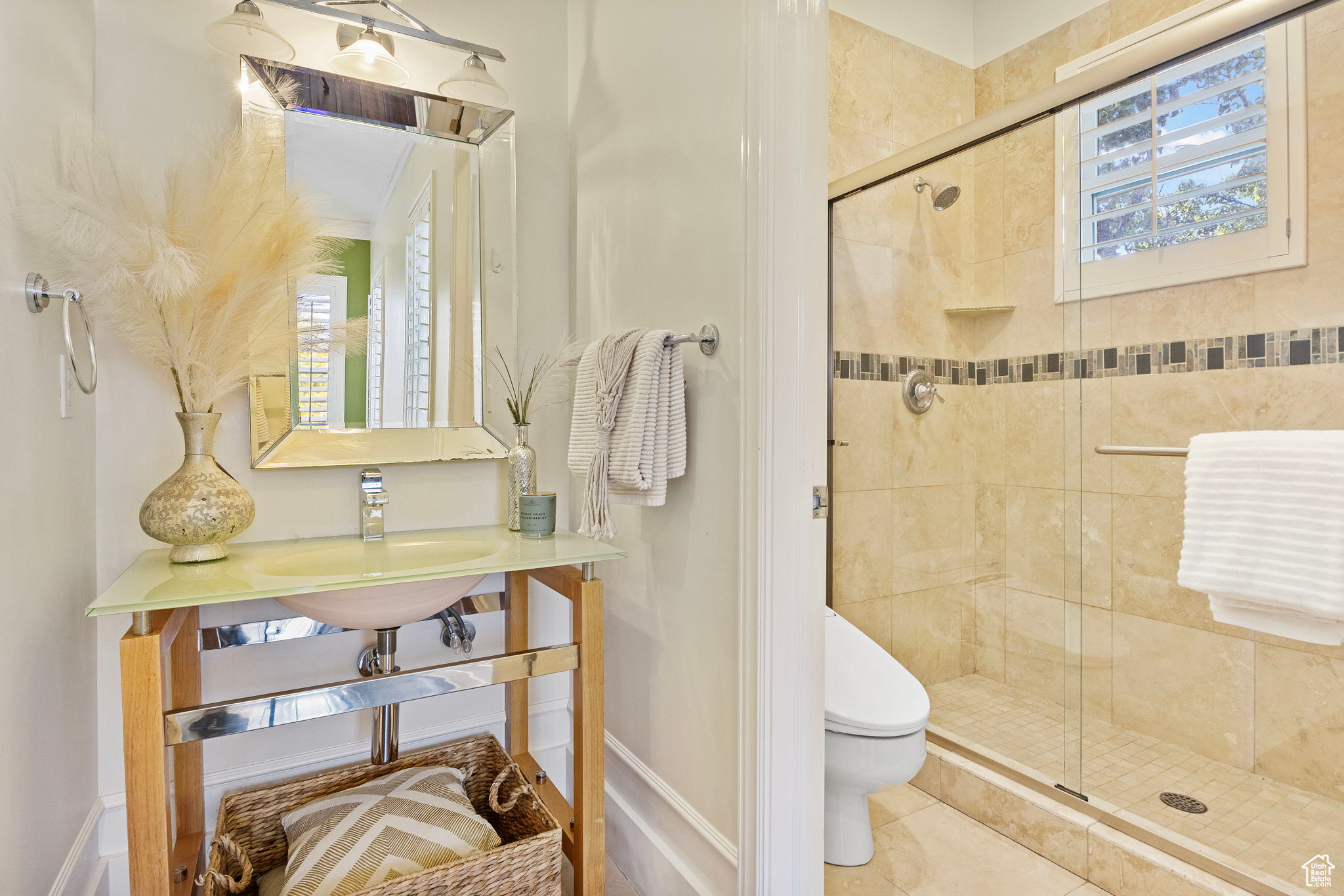 PARKWAY PALISADES - Residential